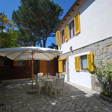 La Pergola Vila *